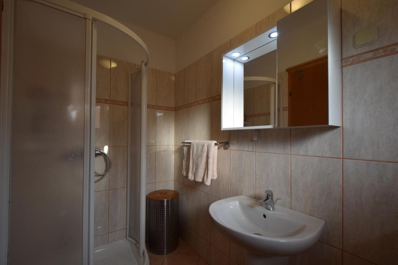 Apartment Jelka Malinska Εξωτερικό φωτογραφία