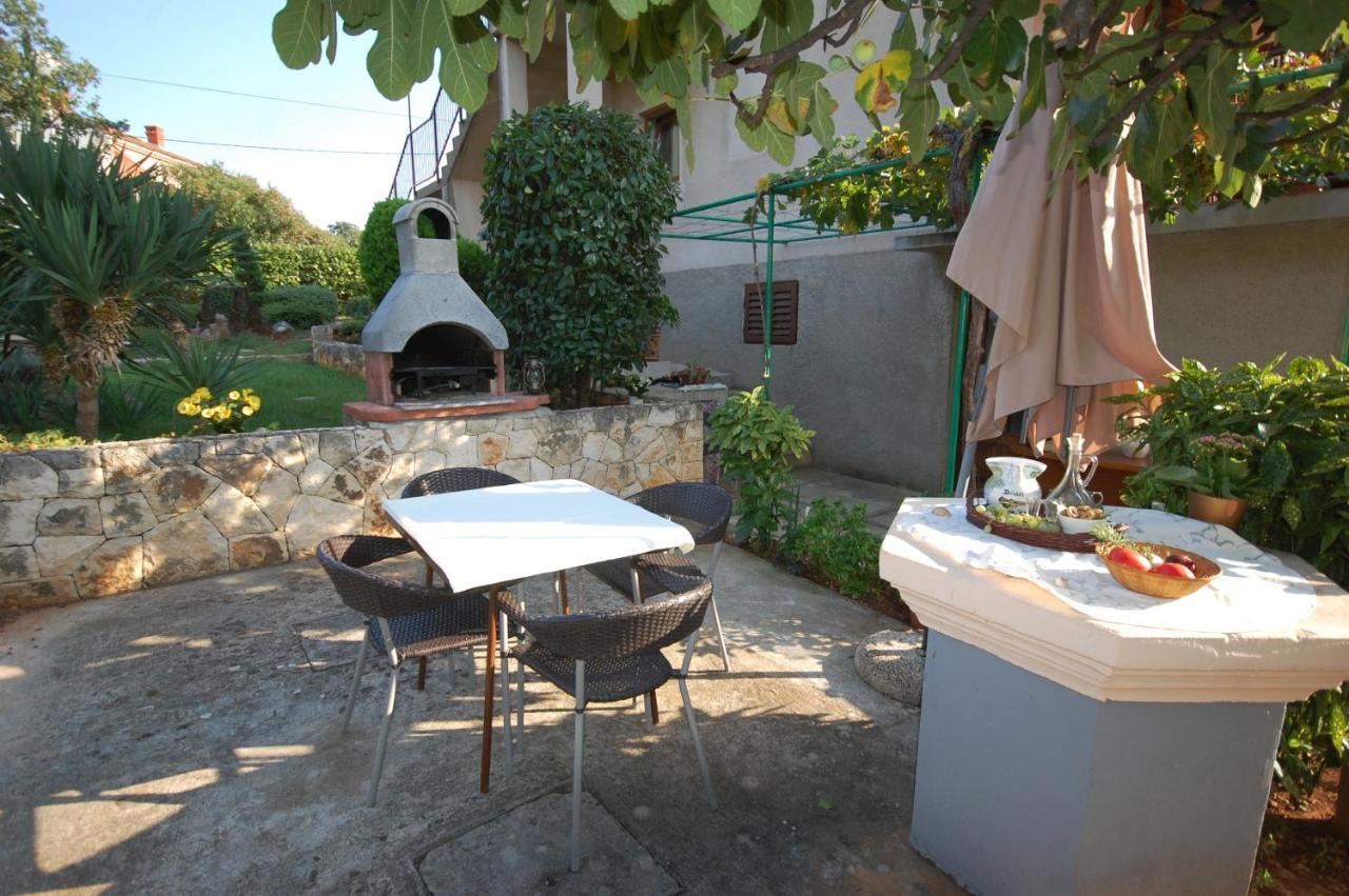 Apartment Jelka Malinska Εξωτερικό φωτογραφία